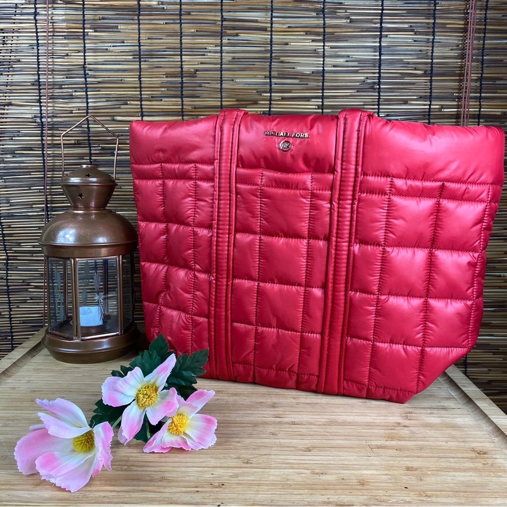 MICHAEL KORS Stirling Quilted Large Red Tote Bag NWT